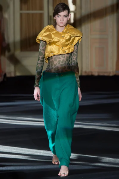 Look 21